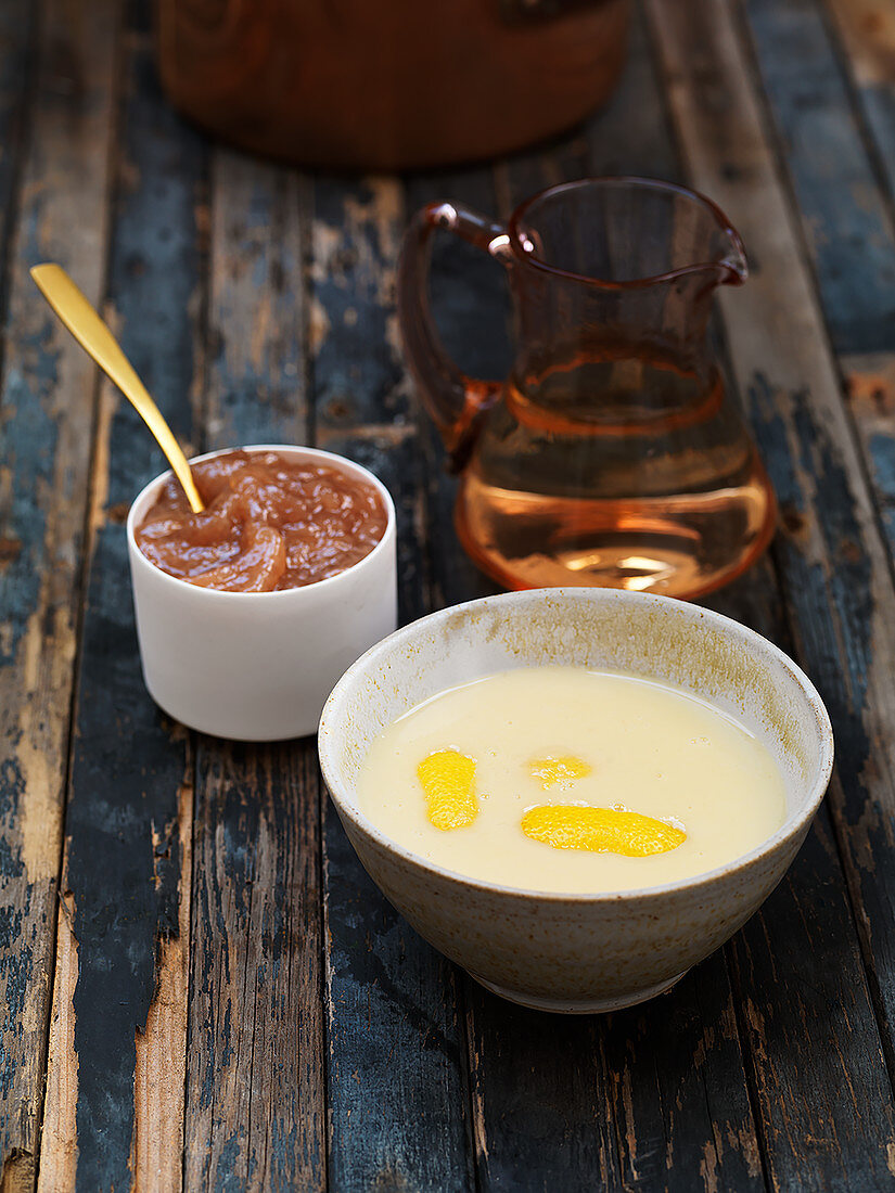 Custard with rhubarb kulfi