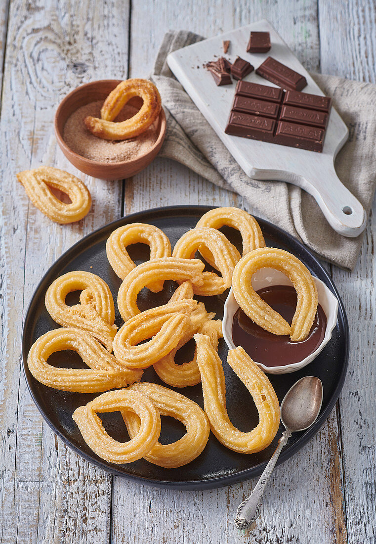 Churros mit Schokoladensauce