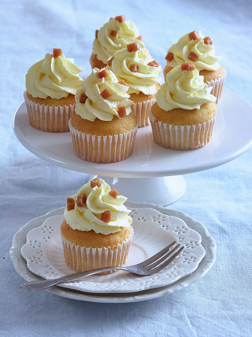 Cupcakes mit Salzkaramell-Topping