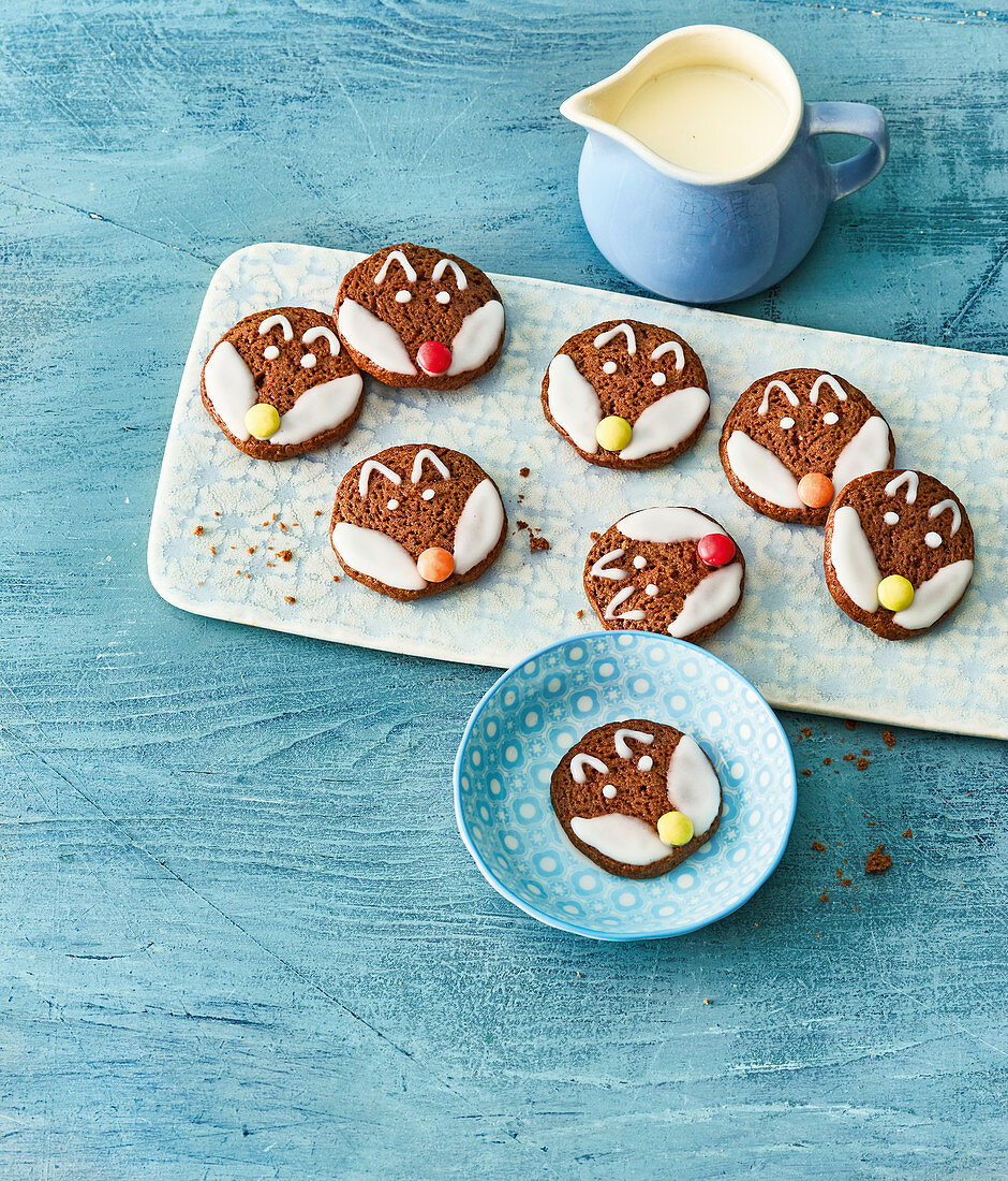 Chocolate cookies decorated with a fox face