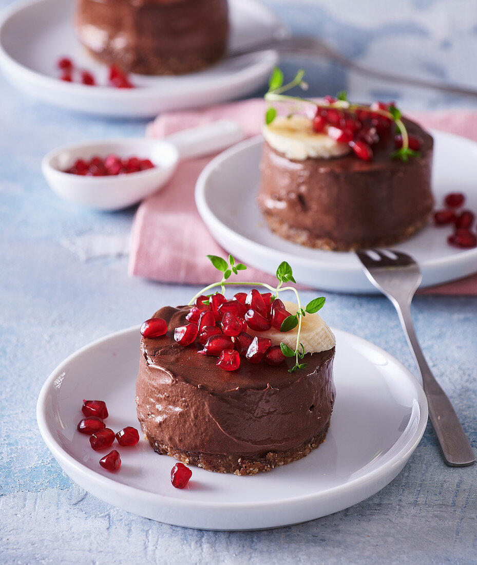 Chocolate-banana mini tartlets