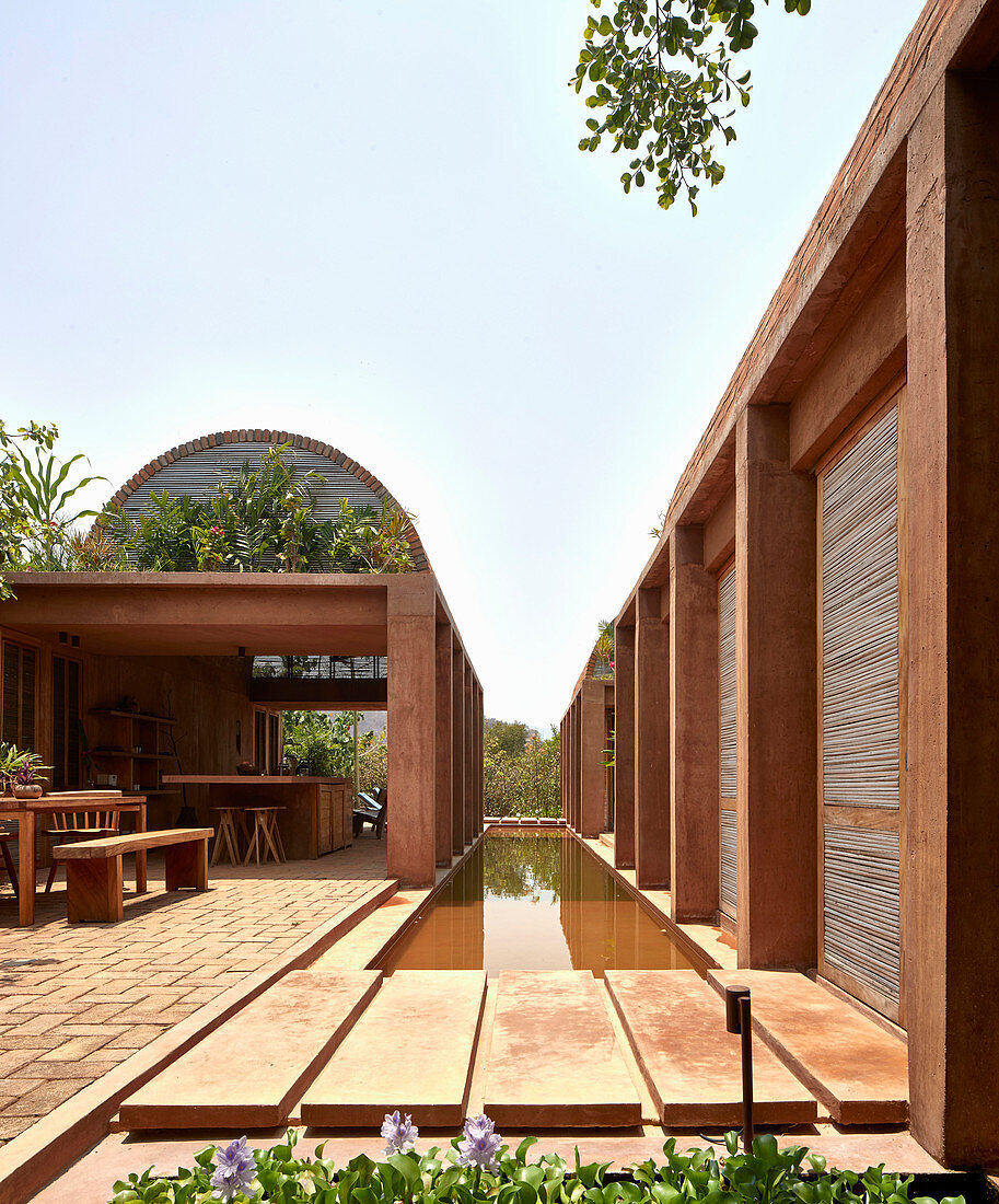 Casa Volta with swimming pool and roofed terrace