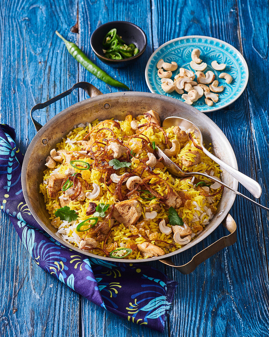 Indian saffron rice with chicken and cashew nuts