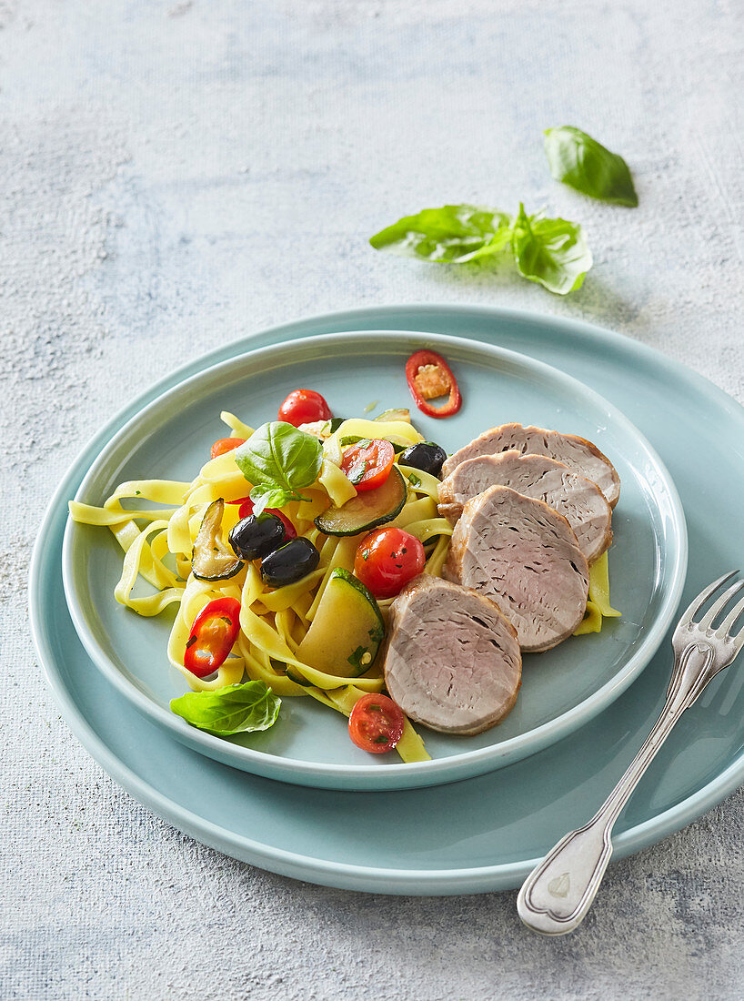 Papardelle mit Gemüse und Schweinefilet