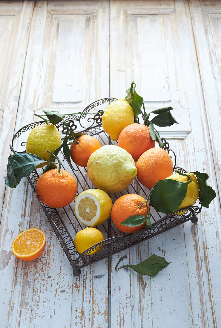 Selection of citrus fruit