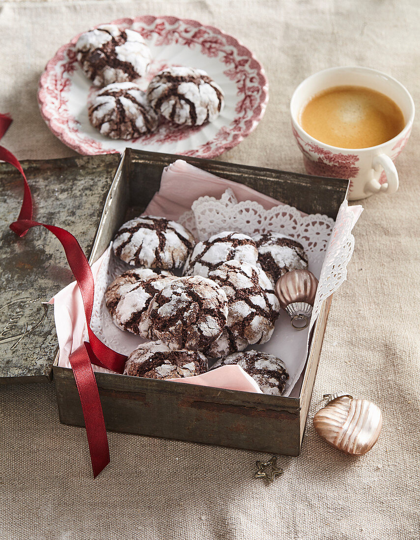 Mexican Mocha crinkle cookies