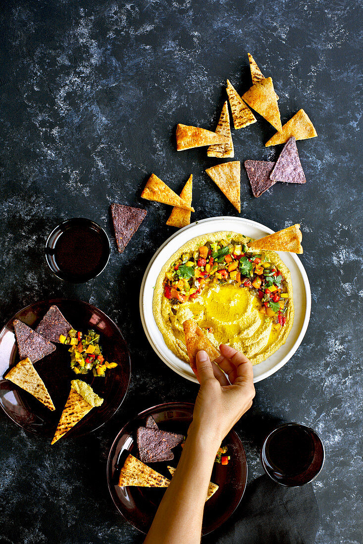 Mehrfach gerösteter Paprika- Hummus