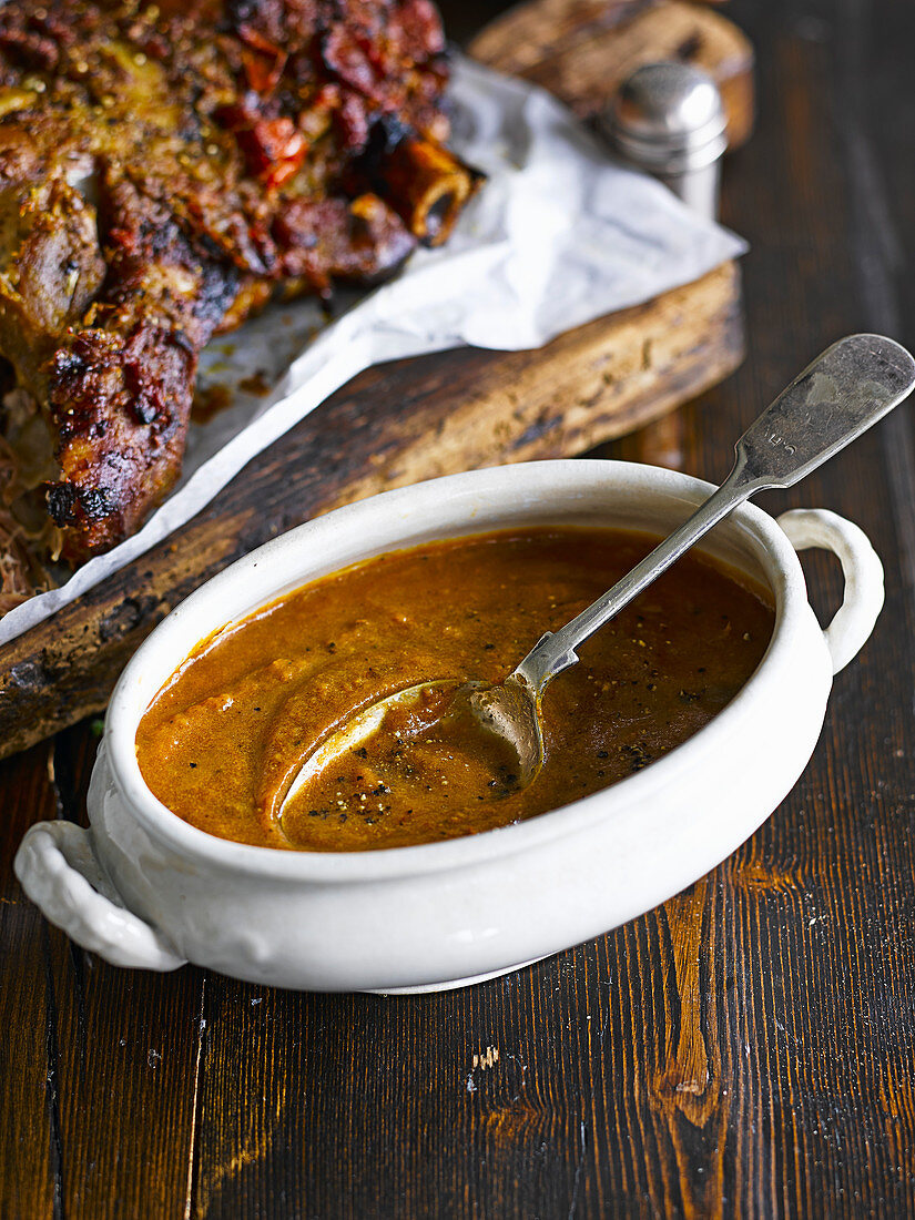Curried pulled lamb sauce