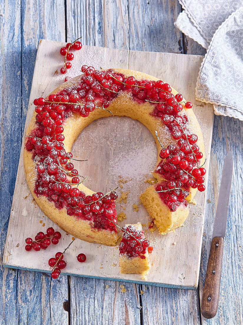 Red currant wreath
