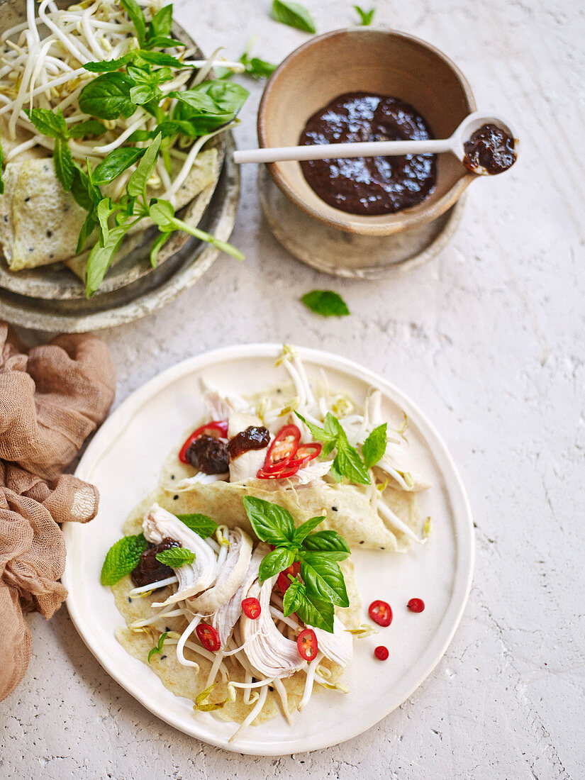 Chicken and sesame pancakes