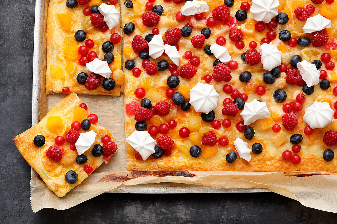 Fruity berry pizza