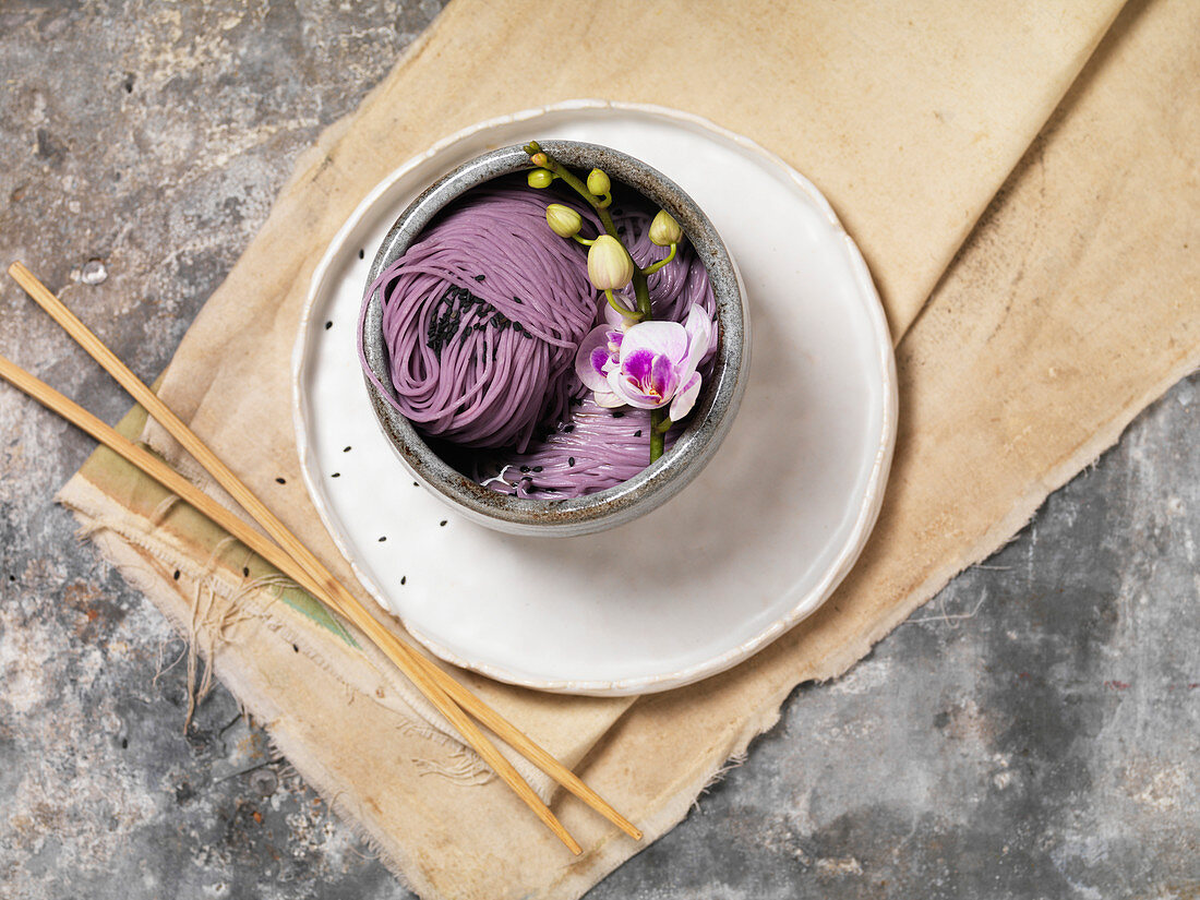 Purple Noodle Soup with Black Sesame Seeds
