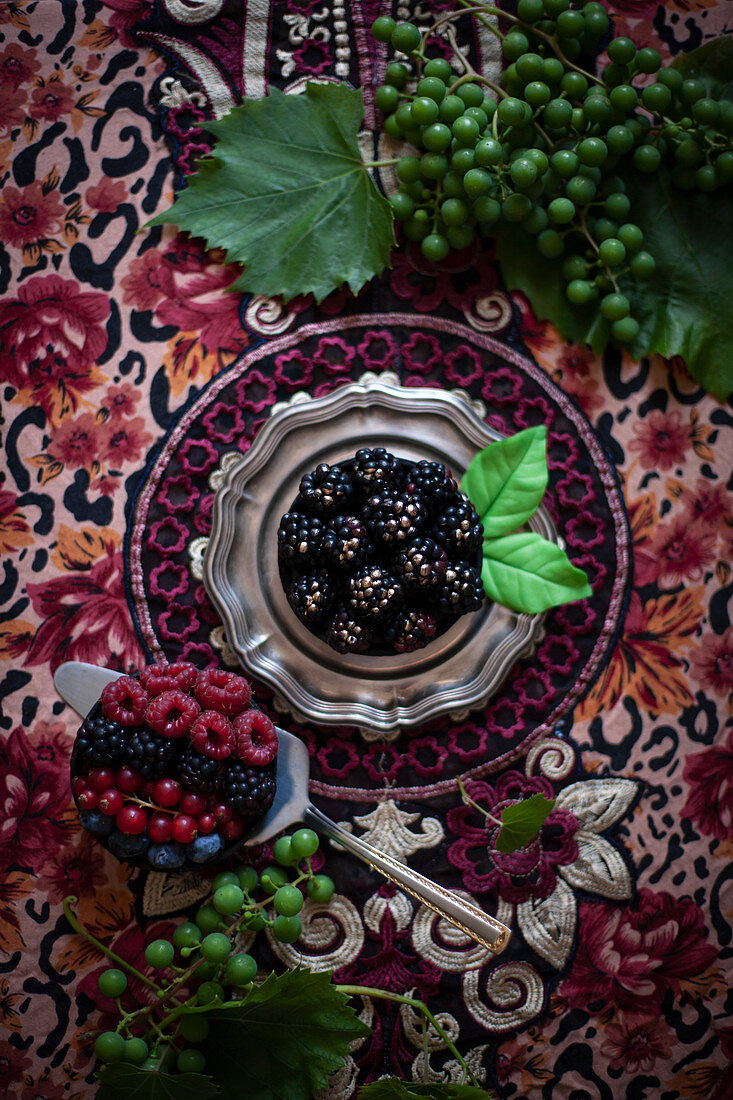 Mini berry tarts