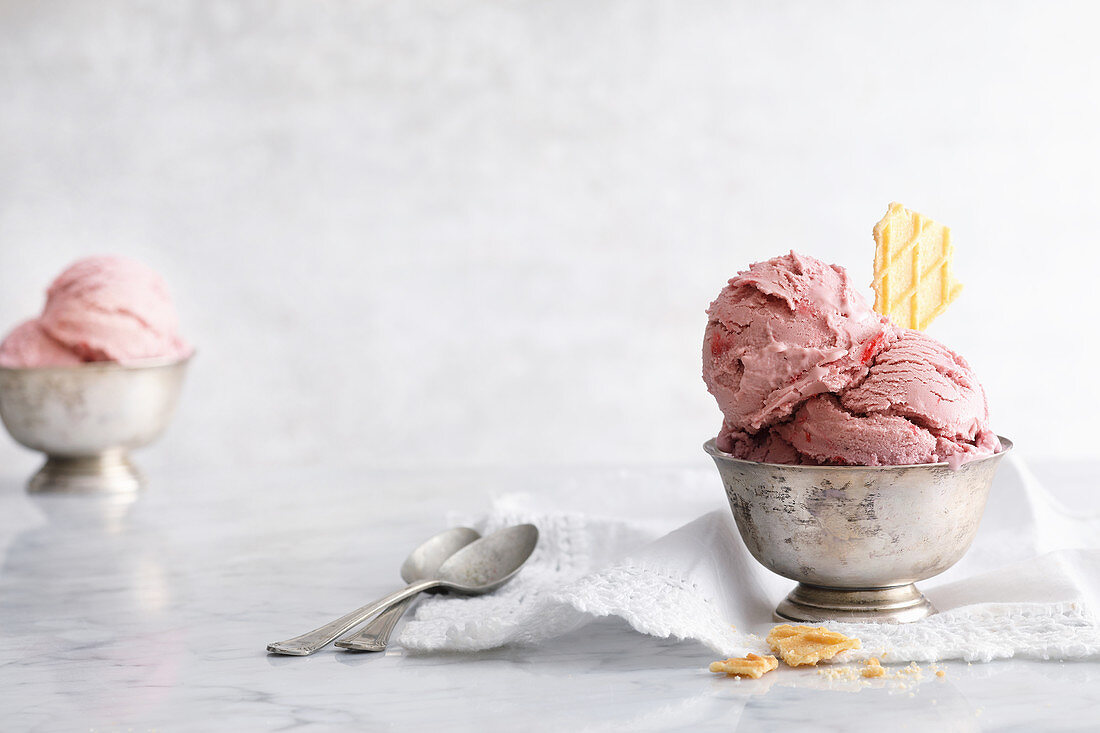 Vegan strawberry cheesecake ice cream