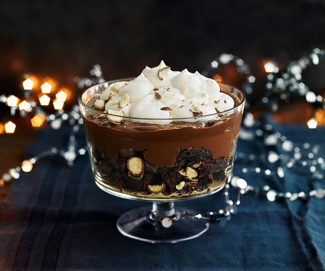 Schokoladen-Triffle mit Boozy Brownies (Weihnachten)