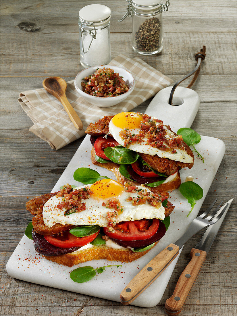 Spanish sausage with bacon and beetroot