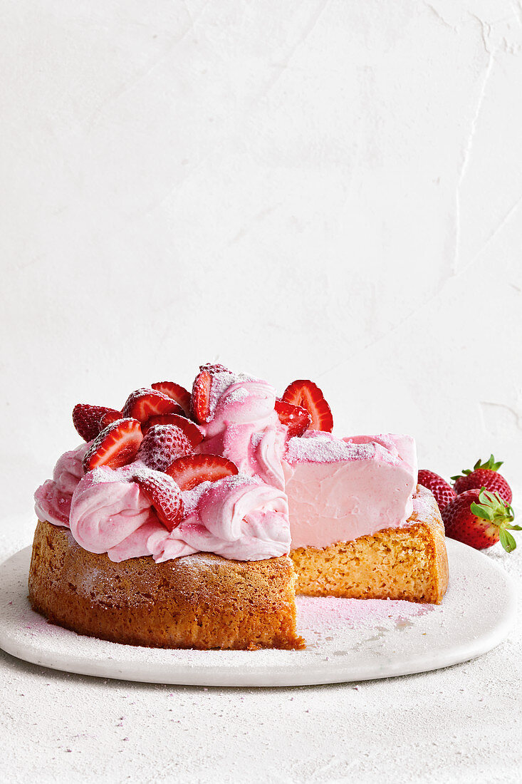 Strawberry cake