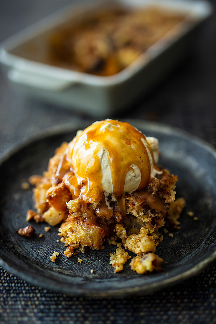 Apple Dump Cake (apple cake with cinnamon, vanilla ice cream and caramel sauce)