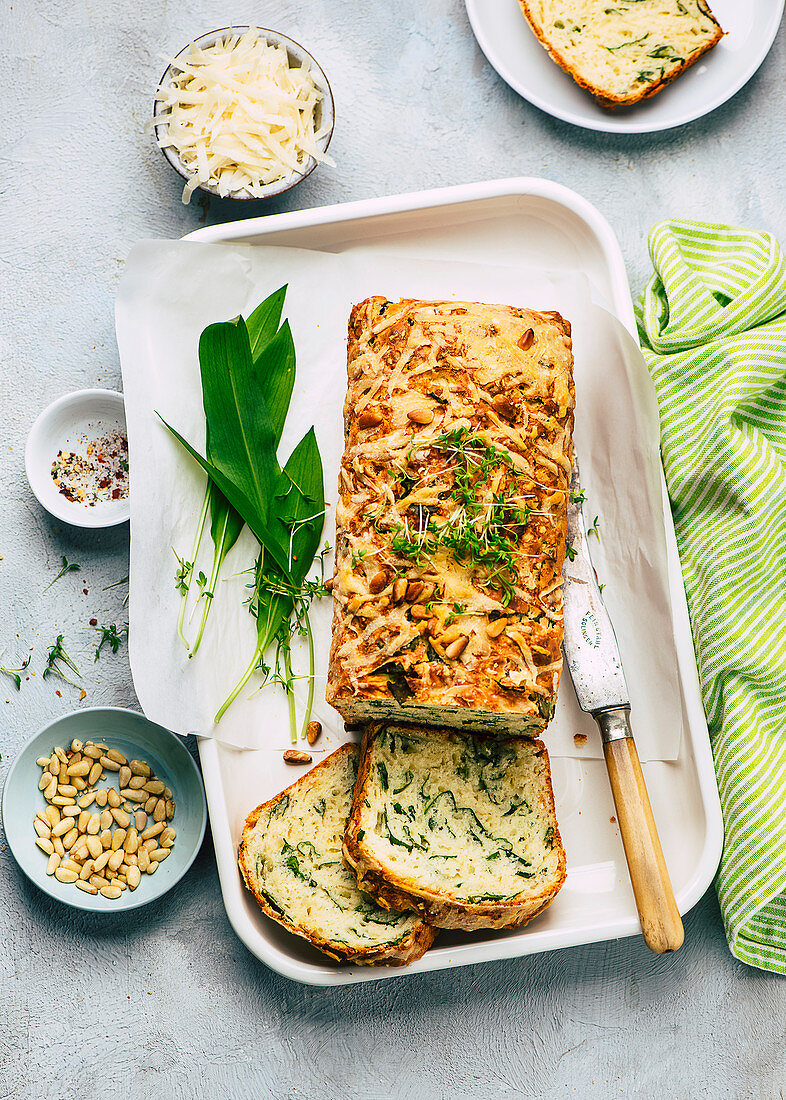 Wild garlic box cake with pine nuts