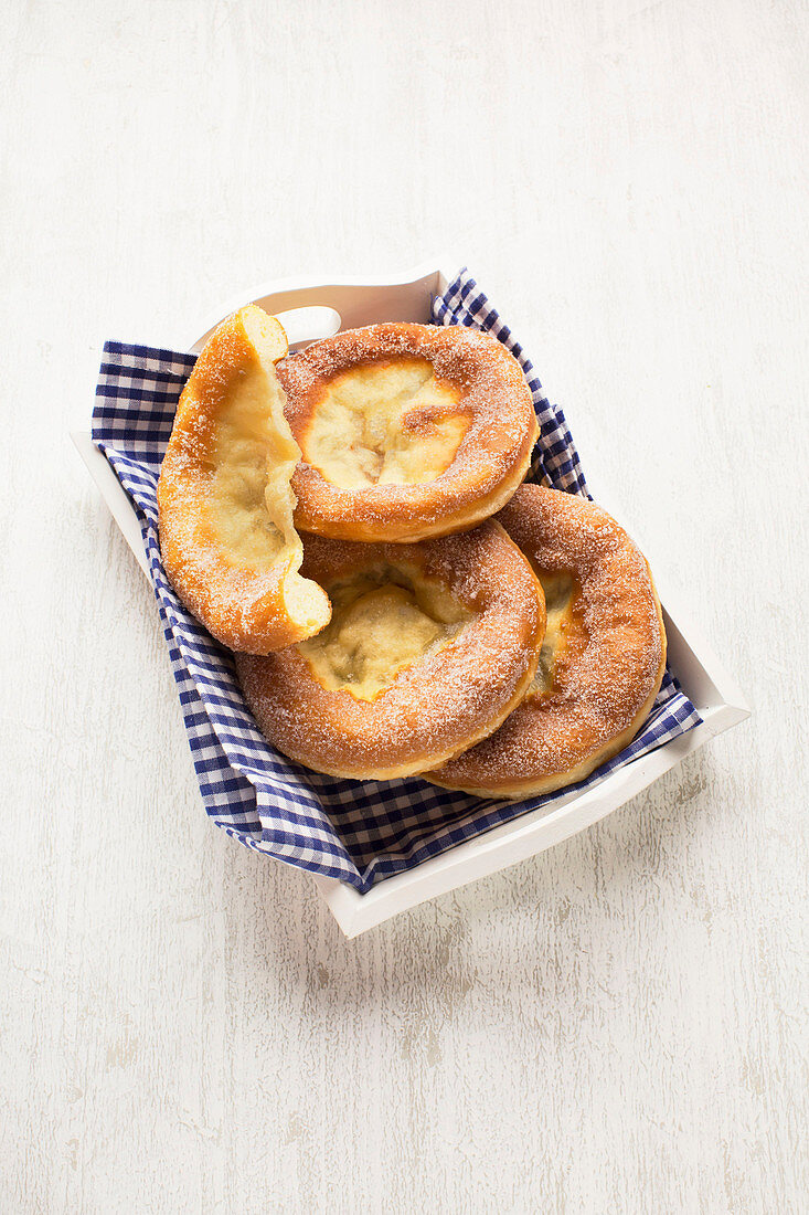 Auszogne ??(Bavarian lard pastries)