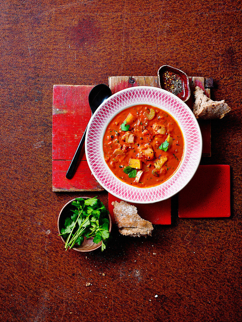 Fischsuppe mit Koriandergrün