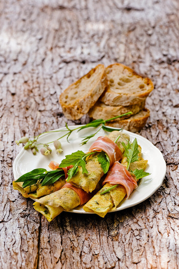 Crepes with wild herbs and ham