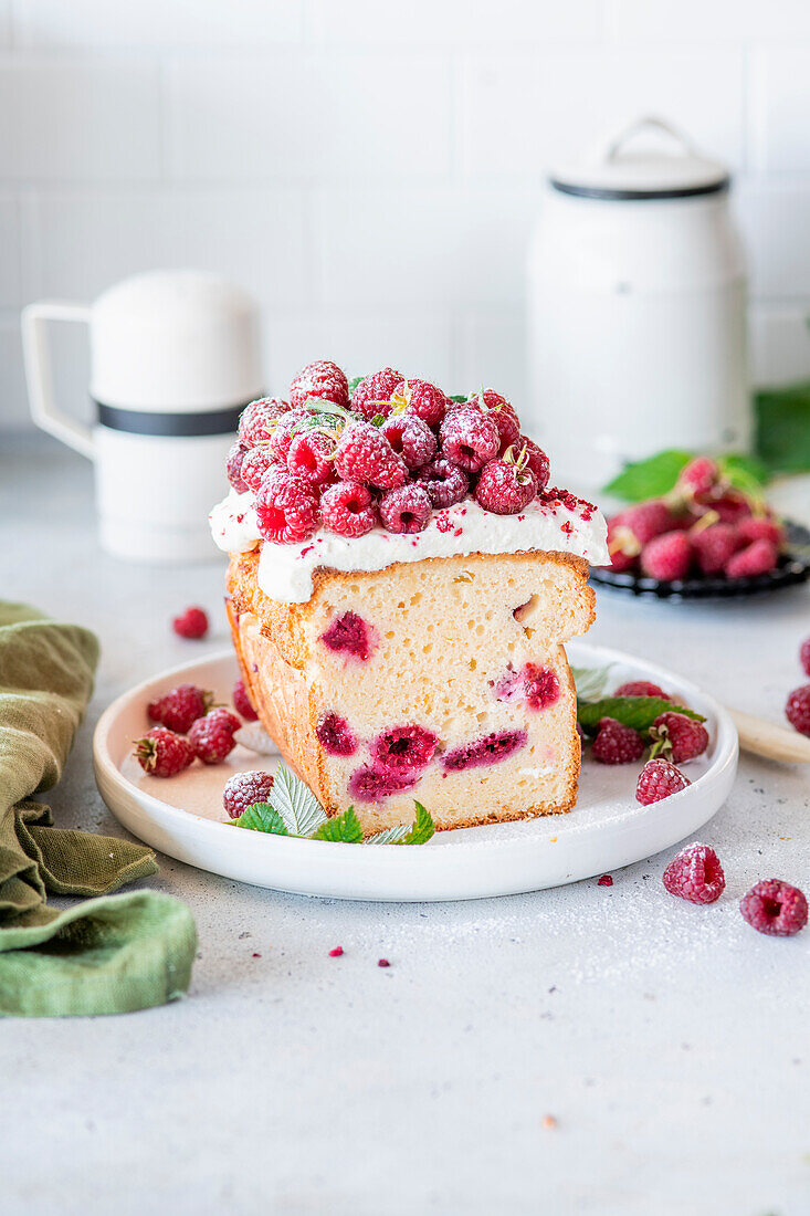Raspberry pound cake