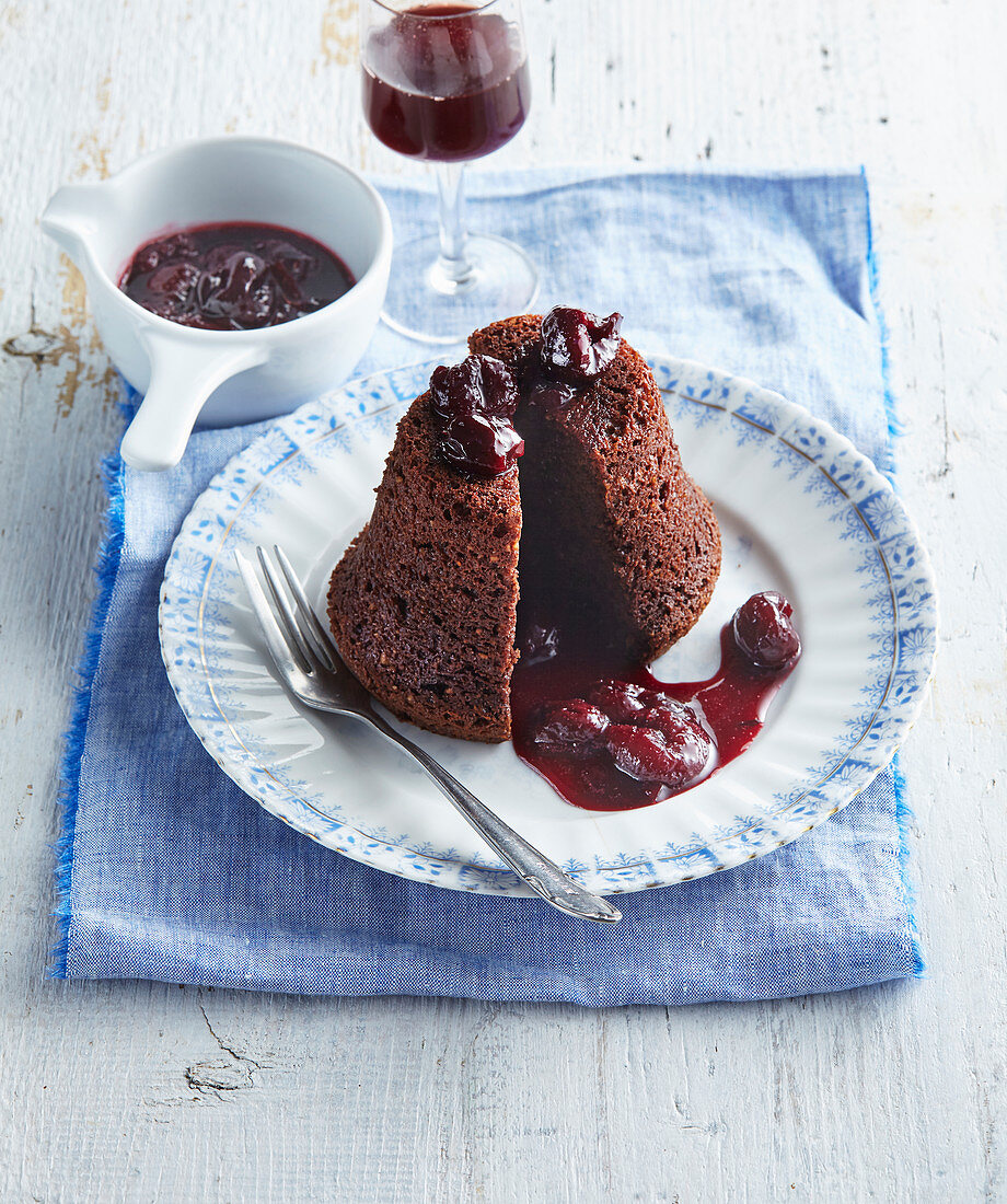 Chocolate cakes with cherry liqueur