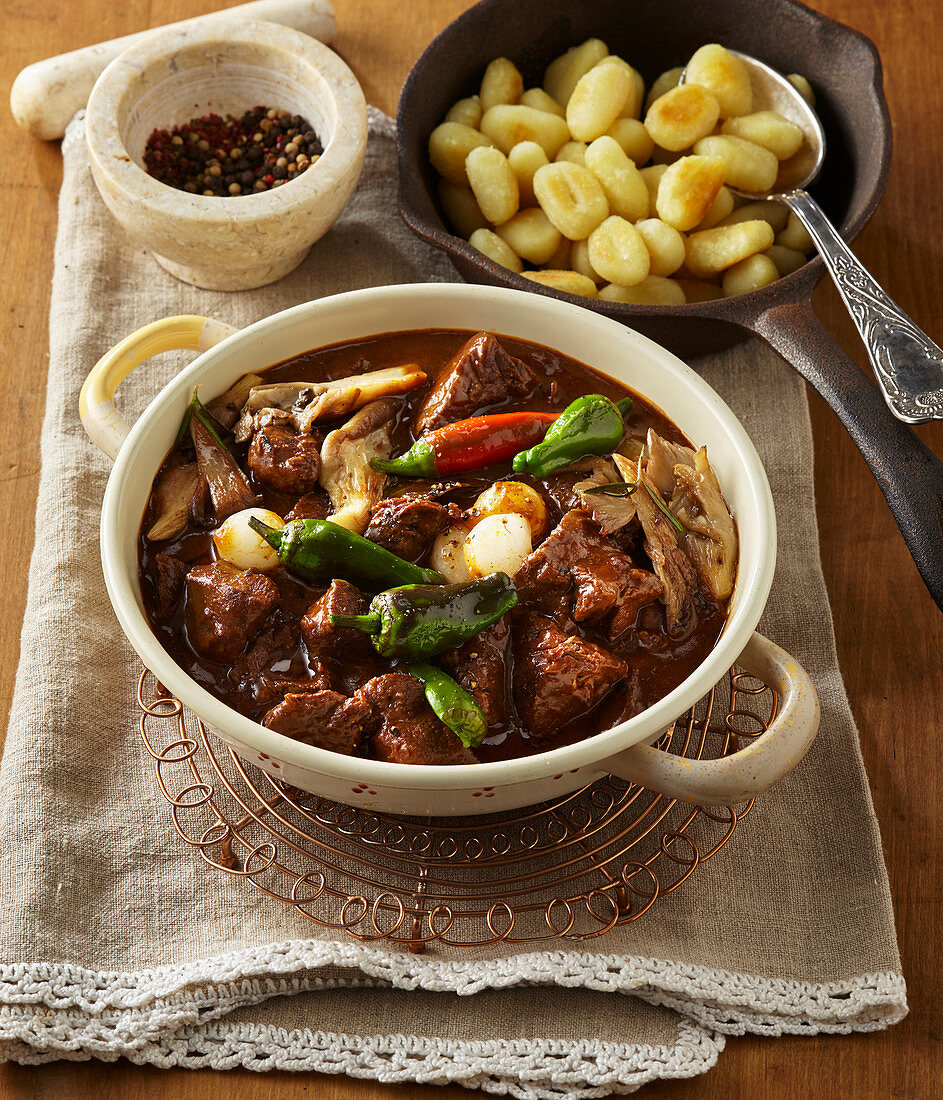 Deer beer goulash