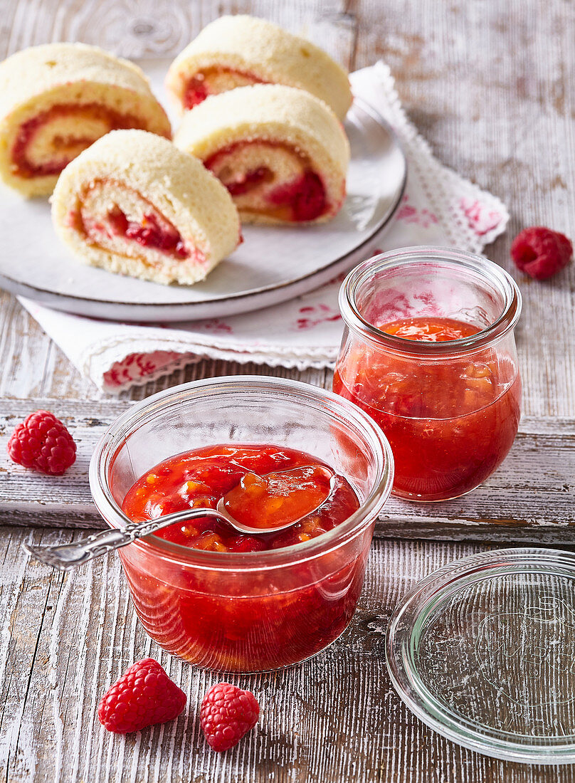 Pfirsich-Himbeer-Marmelade mit Cognac