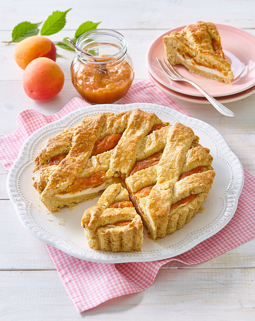 Ricotta cake with apricot jam