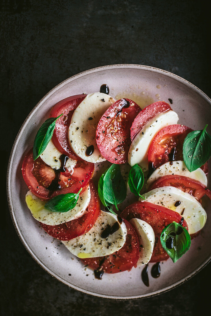 Caprese salad with mozzarella cheese