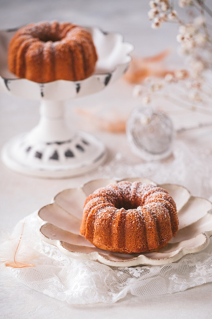 Mini-Kranzkuchen mit Eierlikör (glutenfrei)