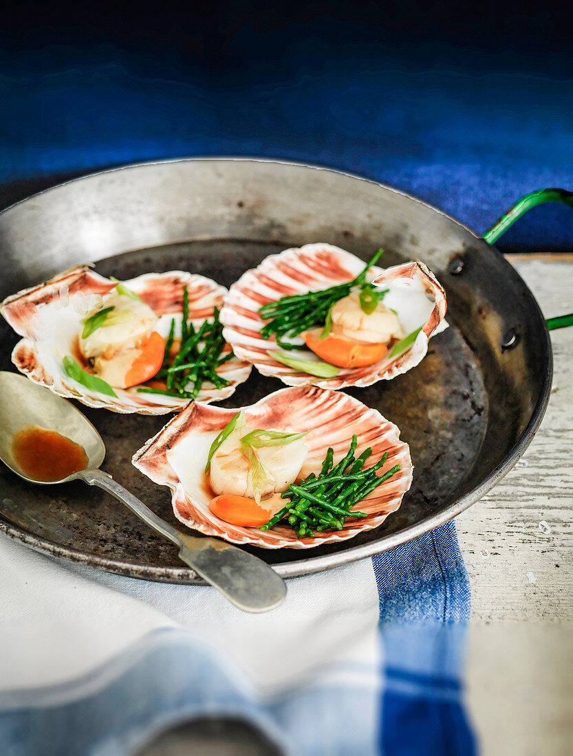 Steamed Scallops served with samphire