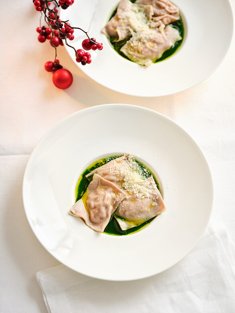 Chestnut and walnut ravioli in parsley sauce (Christmas)