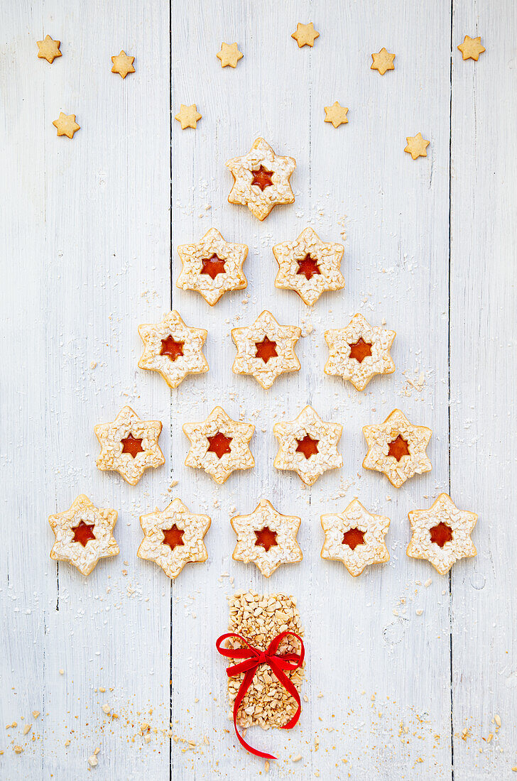 Almond star fir tree with apricot jam