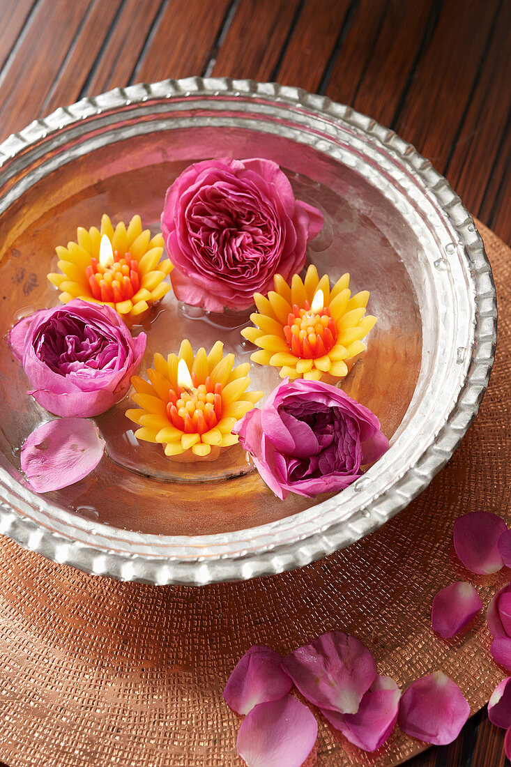 Indian candle arrangement (floating candles and roses)