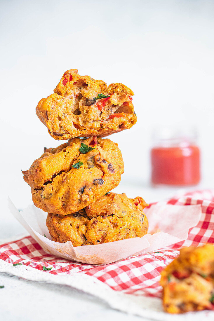 Tomato muffins with vegetables (gluten free)