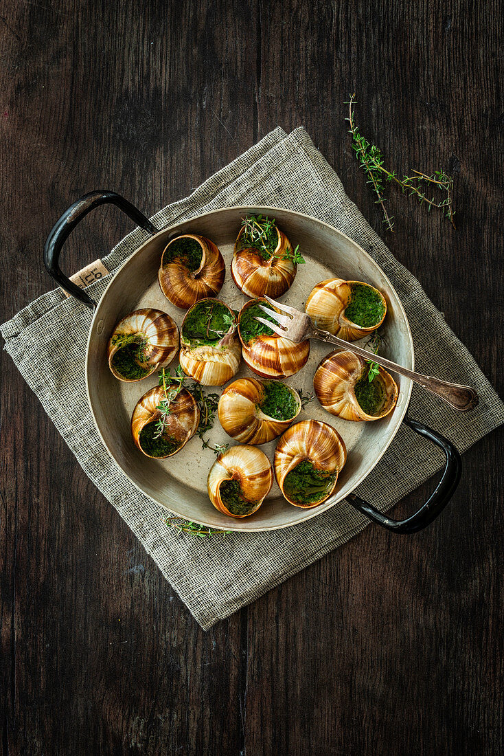 Roman snails with thyme herb butter