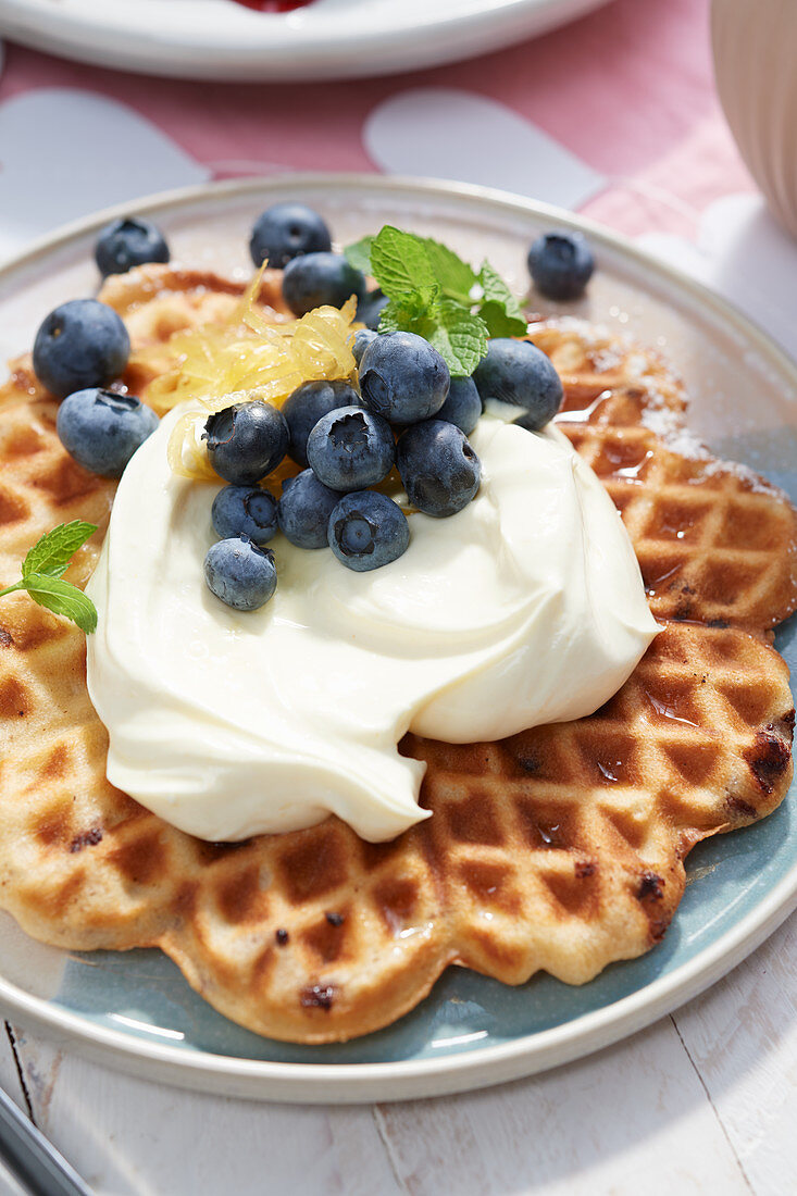 Cheesecake waffles with blueberries