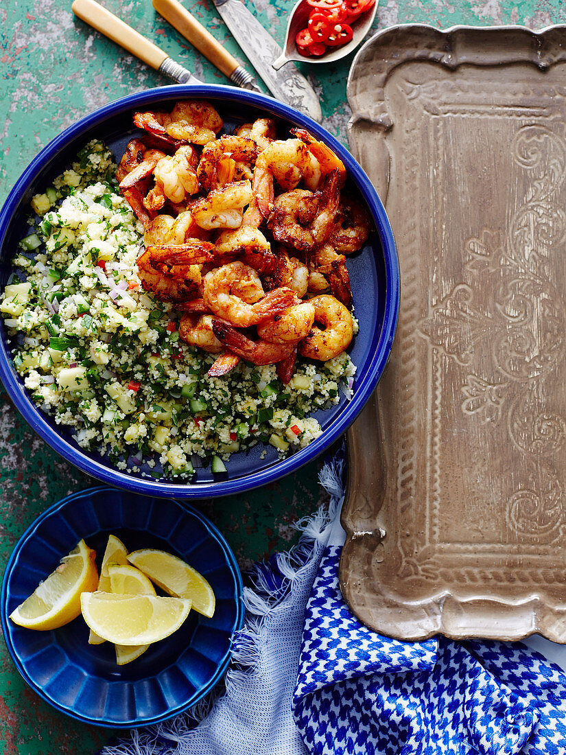 Marokkanische Harissa-Garnelen mit Ananas-Taboulé