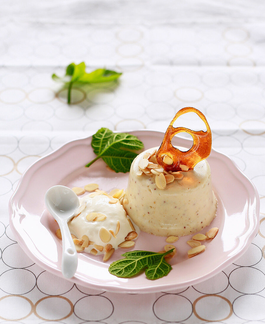 Fig and almond pudding with caramel decoration