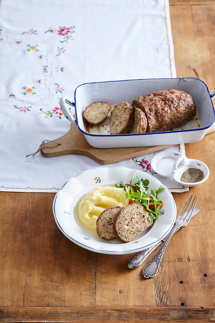 Meat loaf with kale