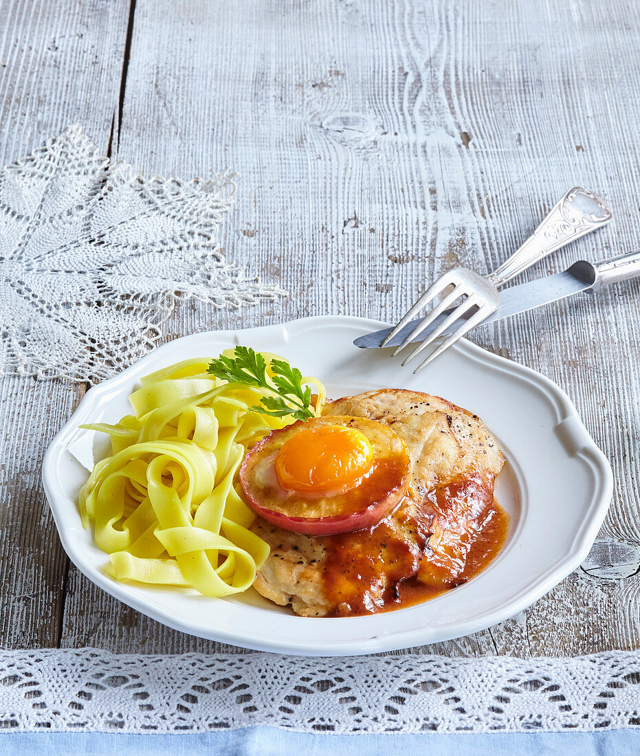 Chicken à la Vlasta Burian (Czech Republic)