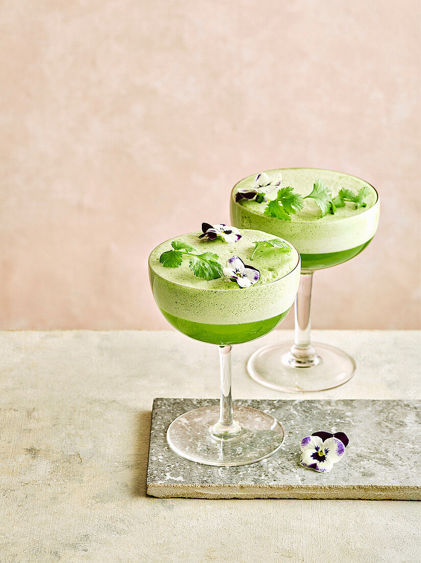 Green juice pisco sour