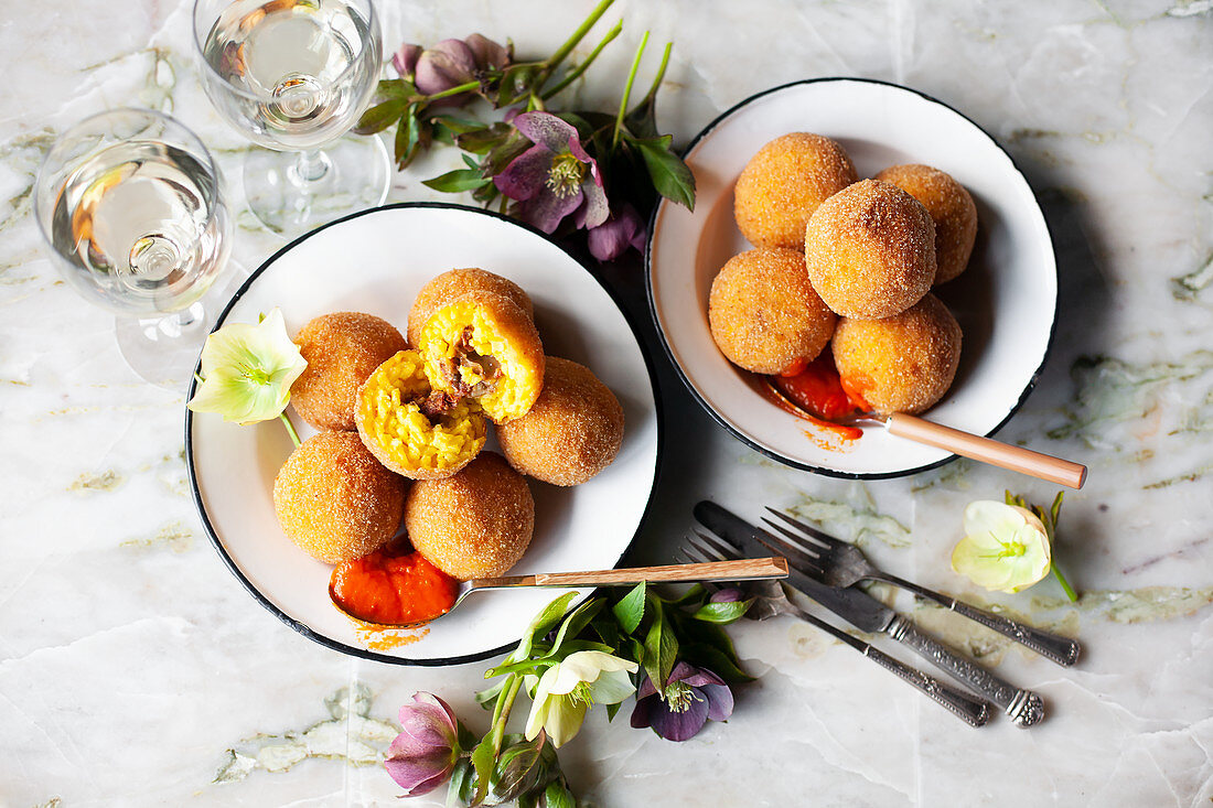 Arancini with meat filling