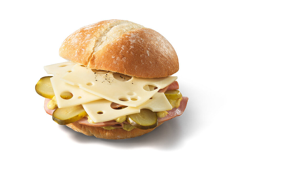Käsesandwich mit Schweizer Käse und Bologna-Wurst