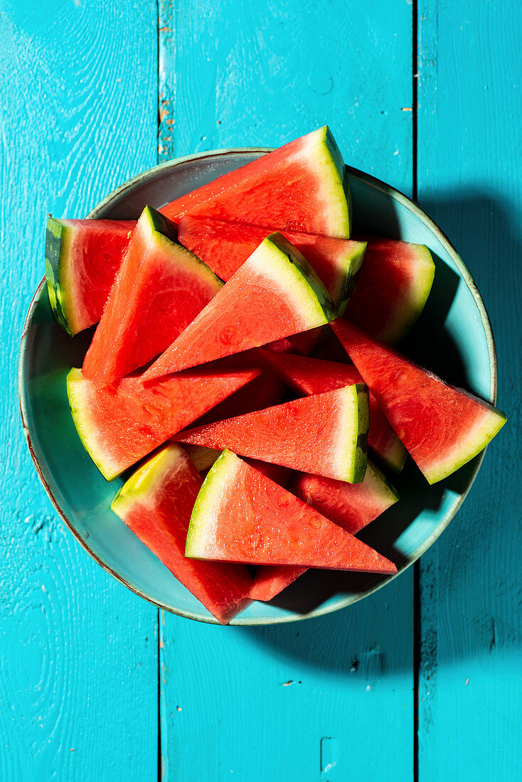 Wassermelonenstücke auf Teller