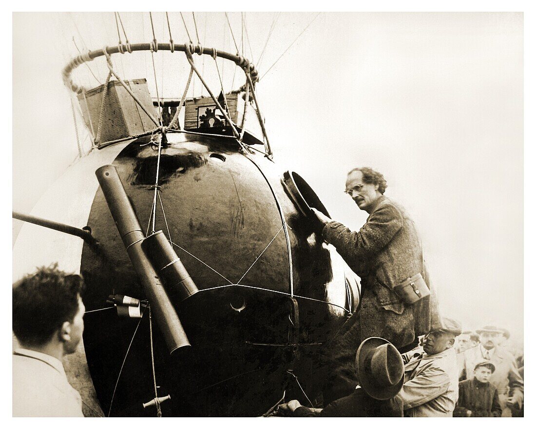 August Piccard entering gondola, 1931