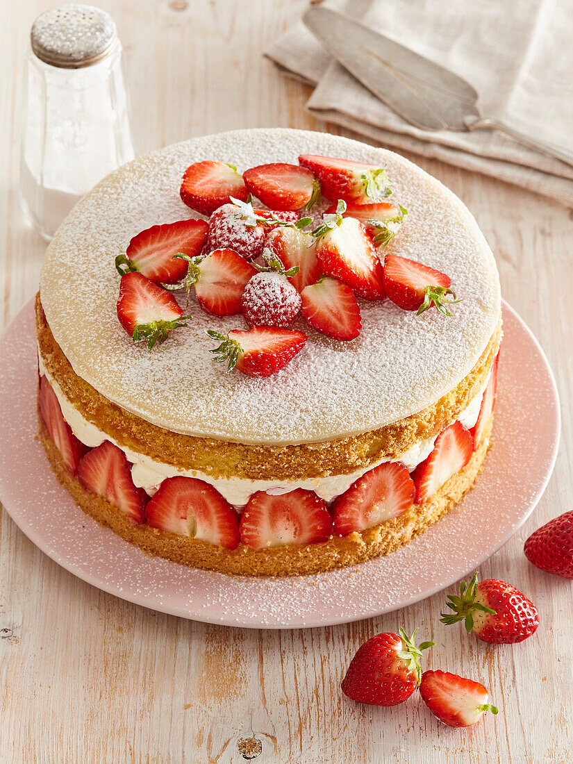 Strawberry cake Fraisier